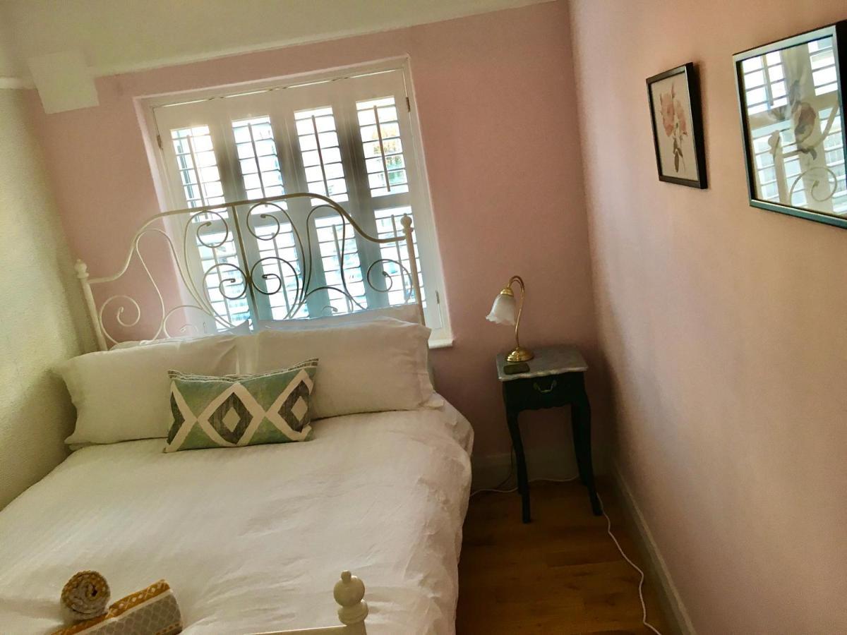 St Mary'S Cottage Boston Spa Экстерьер фото